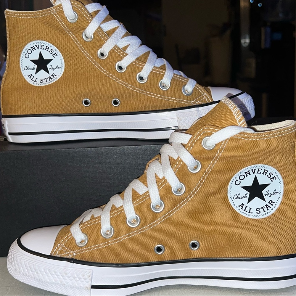 NWT Converse High-Top Sneakers Burnt Honey black White  sz 7 women’s sz 5 men’s
